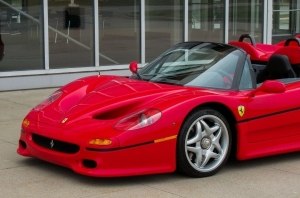 На продажу выставлен дебютный Ferrari F50