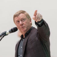 Чубайс: на смену автомобилям придут капсулы с тележкой или коптером