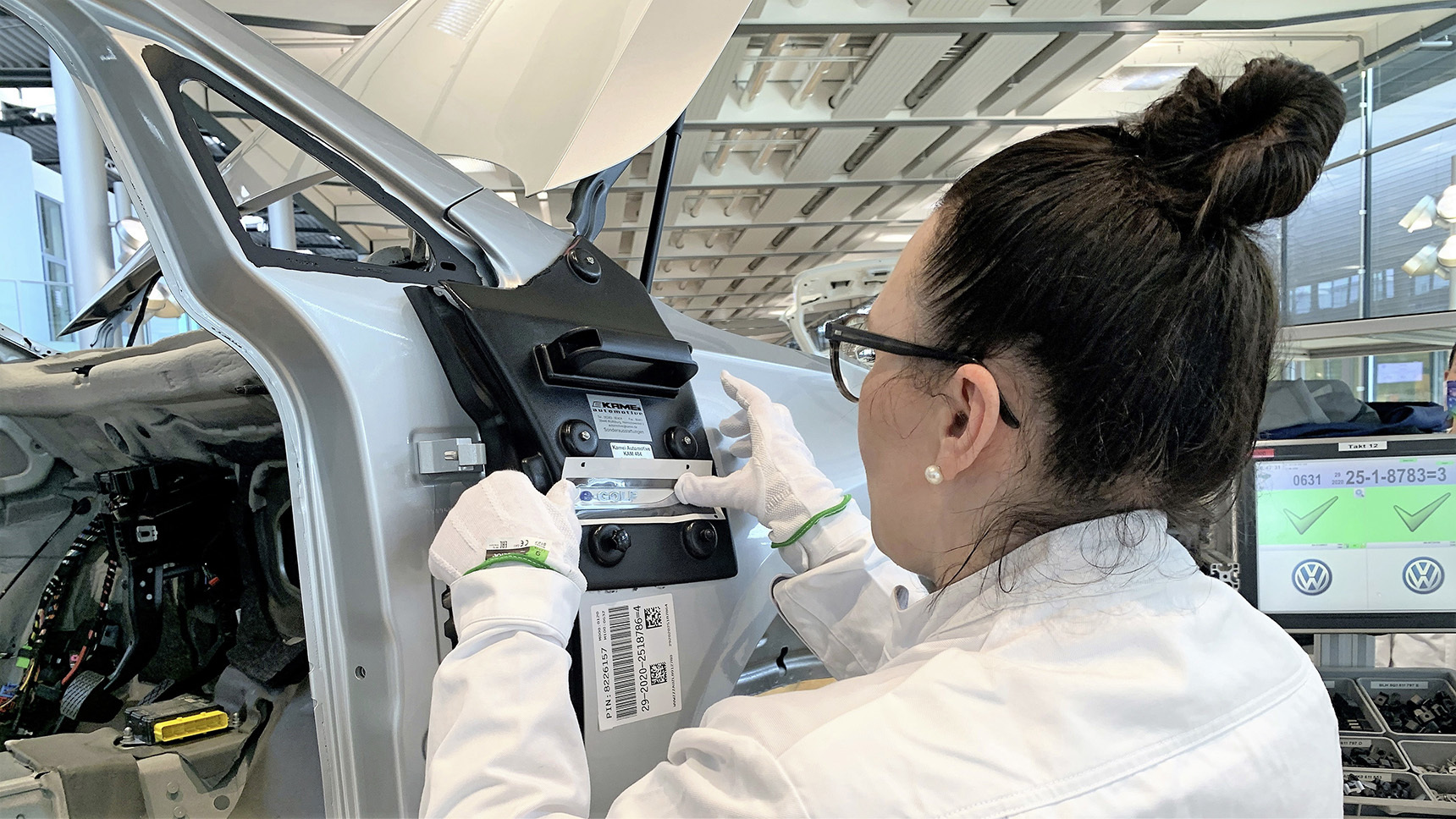 Volkswagen позволил клиентам самостоятельно собирать автомобили Volkswagen позволил клиентам самостоятельно собирать автомобили