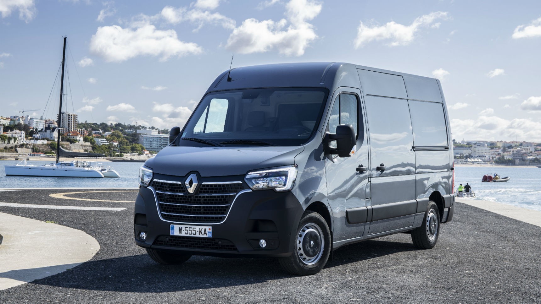 Обновленный Renault Master добрался до России
