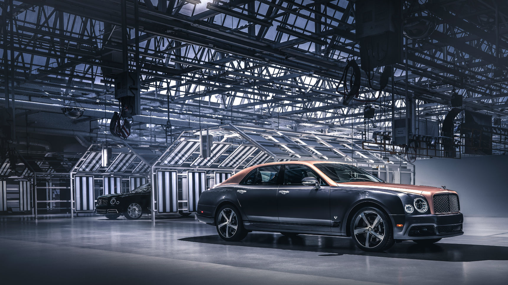 Самый роскошный Bentley отправлен на покой