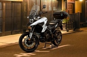 Мотоцикл Suzuki V-Strom 1050 Machi Edition. Версия для Европы Мотоцикл Suzuki V-Strom 1050 Machi Edition. Версия для Европы