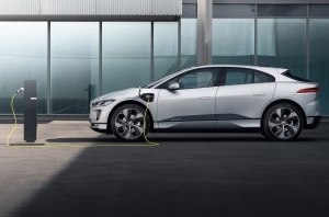 Усовершенствованный Jaguar I-pace: новые технологии и ускоренная зарядка