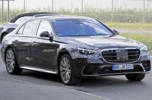 Инновации нового S-Class: фронтальные подушки задних пассажиров