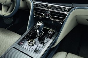 Flying Spur, как новый четырехместный флагман Bentley Flying Spur, как новый четырехместный флагман Bentley