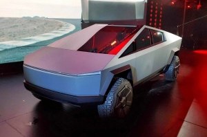 Tesla Cybertruck: будущее в деталях
