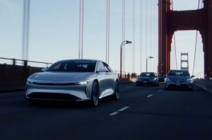 Новый электрокар расправился с самой быстрой Tesla Model S Новый электрокар расправился с самой быстрой Tesla Model S