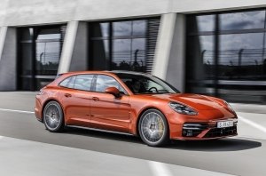 Переосмысленная Panamera: новый гибрид и шокирующий разгон