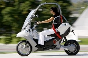 BMW разрабатывает новую «электричку»
