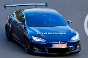 Tesla Model S Plaid: скоро дебют