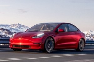 Tesla обновила Model 3