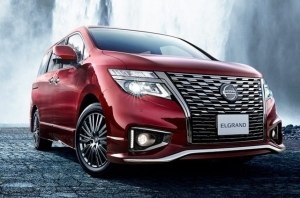 Nissan обновил свой Elgrand Nissan обновил свой Elgrand
