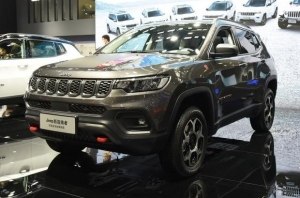 Jeep представил обновленный Compass