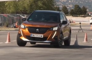 Насколько управляем Peugeot 2008? Насколько управляем Peugeot 2008?