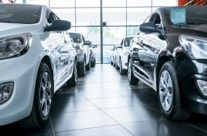 Украинцы снова потеряли интерес к новым авто