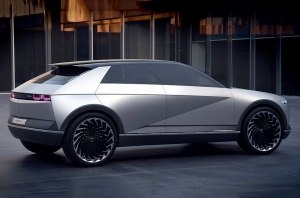 Новый Hyundai Ioniq 5 попал на фото Новый Hyundai Ioniq 5 попал на фото