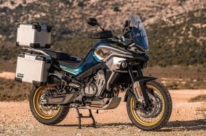 Первые фото производственной версии турэндуро CFMoto MT800