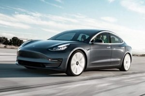 Tesla снизила цены на Model 3 в Европе