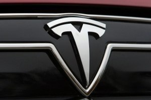 Tesla обвинила очередного сотрудника в краже секретных данных