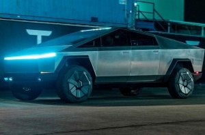 Серийный Cybertruck может появиться в этом году
