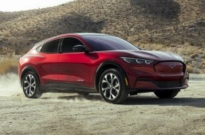 Ford упрекнул «Теслу» в плохом качестве. И тут же нашел недостатки у себя