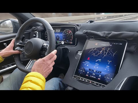 Видео: Посмотрите на цифровой салон нового Mercedes C-Class