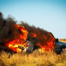 5 причин возгорания автомобиля: от травы до неисправности