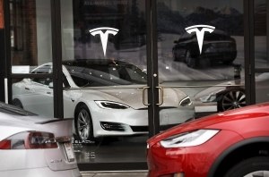 Tesla удивила низкой ценой израильтян Tesla удивила низкой ценой израильтян