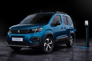 Зустрічайте новий мінівен PEUGEOT e-RIFTER — повністю електричний і максимально універсальний!
