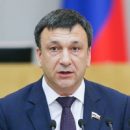 Грузовики продолжат блокировать МКАД в снегопады