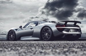 Гиперкар Porsche: еще пару лет