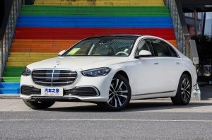 Базовый S-Class: 2-литра под капотом 223-го?