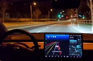 Новый автопилот Tesla: видео с испытаний