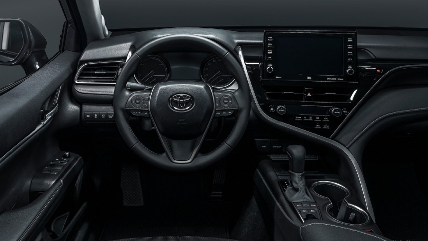 Обновленный Toyota Camry получил российский паспорт Обновленный Toyota Camry получил российский паспорт
