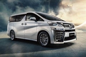 Toyota представила ещё одну вариацию Crown