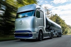 Daimler и Volvo планируют производство грузовиков на водородных топливных элементах в 2025 году Daimler и Volvo планируют производство грузовиков на водородных топливных элементах в 2025 году