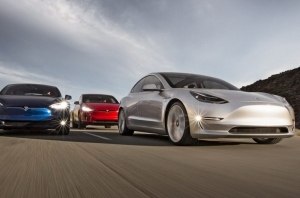Зачем в Китае снимают на видео педаль тормоза в Tesla? Зачем в Китае снимают на видео педаль тормоза в Tesla?