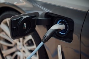 Huawei вложит миллиард долларов в создание беспилотных электрокаров Huawei вложит миллиард долларов в создание беспилотных электрокаров