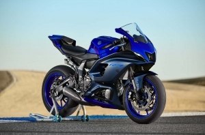 Новый спортбайк Yamaha YZF-R7