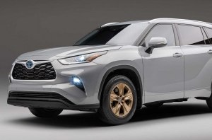 Highlander получил эффектную спецверсию Bronze Edition