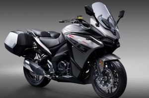 Zongshen Cyclone RG3: теперь и спорт-турист Zongshen Cyclone RG3: теперь и спорт-турист