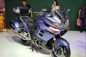 Туристический мотоцикл Benelli 1200GT представили в Китае