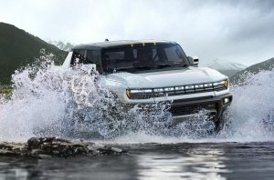 «Экстремальный внедорожный пакет» Hummer EV: что он включает?