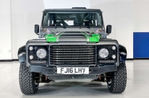 Самый быстрый и мощный Defender выставлен на продажу