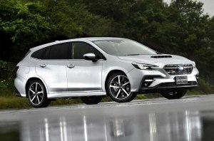 Subaru Levorg получил внешнюю подушку безопасности