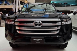 Как выглядит самый дешевый Land Cruiser 300? (фото)