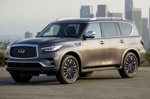 Infiniti QX80 обновился и получил большой экран мультимедийной системы