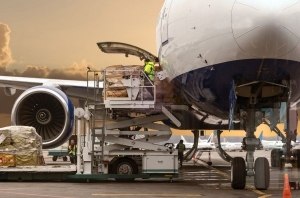В Украине появится государственный авиаперевозчик: названы сроки