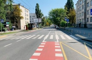 Киевских автомобилистов продолжают вытеснять с дорог