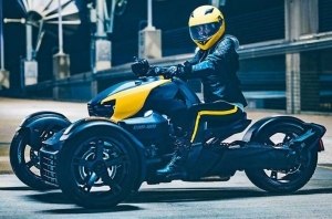 Новый трицикл Can-Am Ryker 900 Sport Новый трицикл Can-Am Ryker 900 Sport